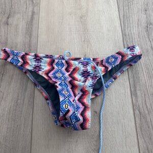 Jolyn Bottoms Medium